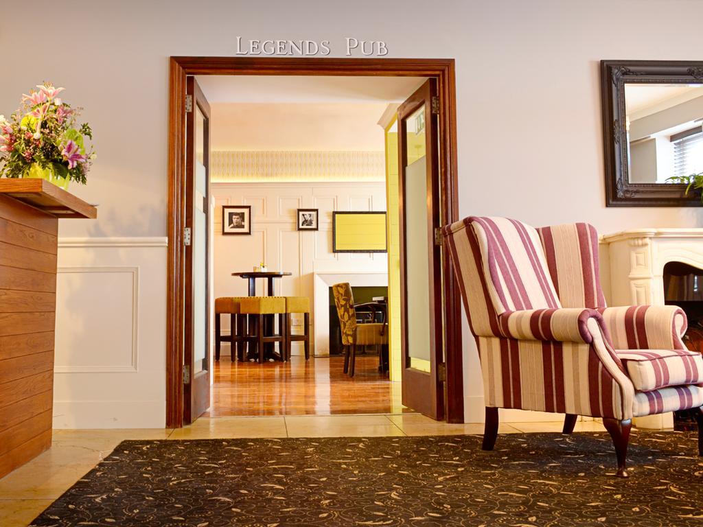 Cill Aodain Court Hotel Kiltimagh Eksteriør billede