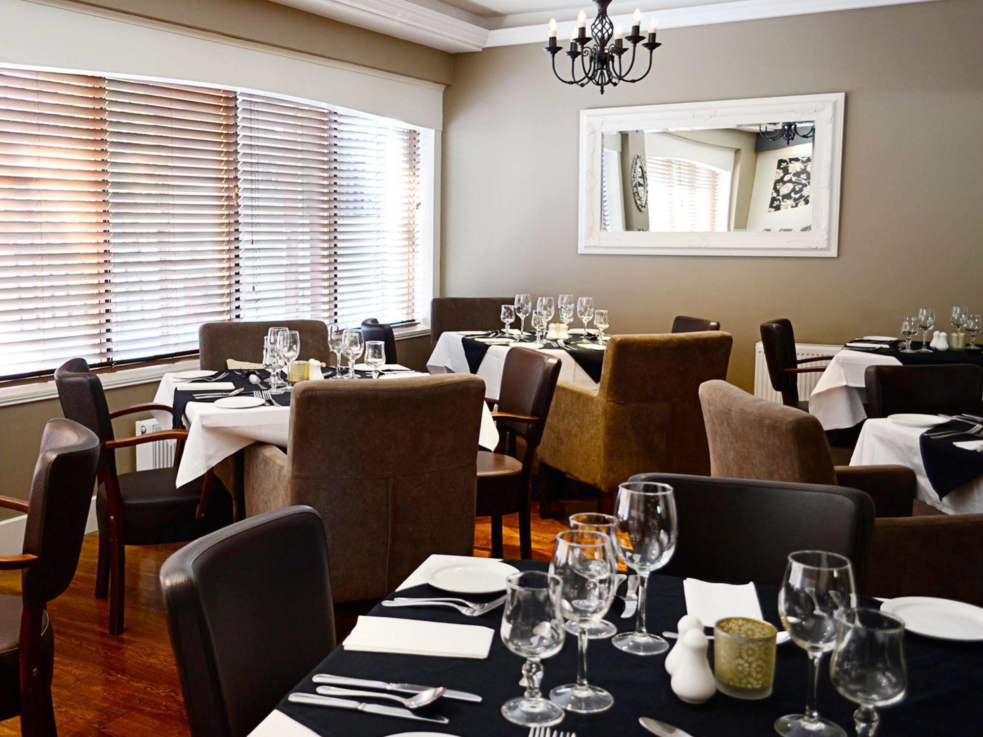 Cill Aodain Court Hotel Kiltimagh Eksteriør billede