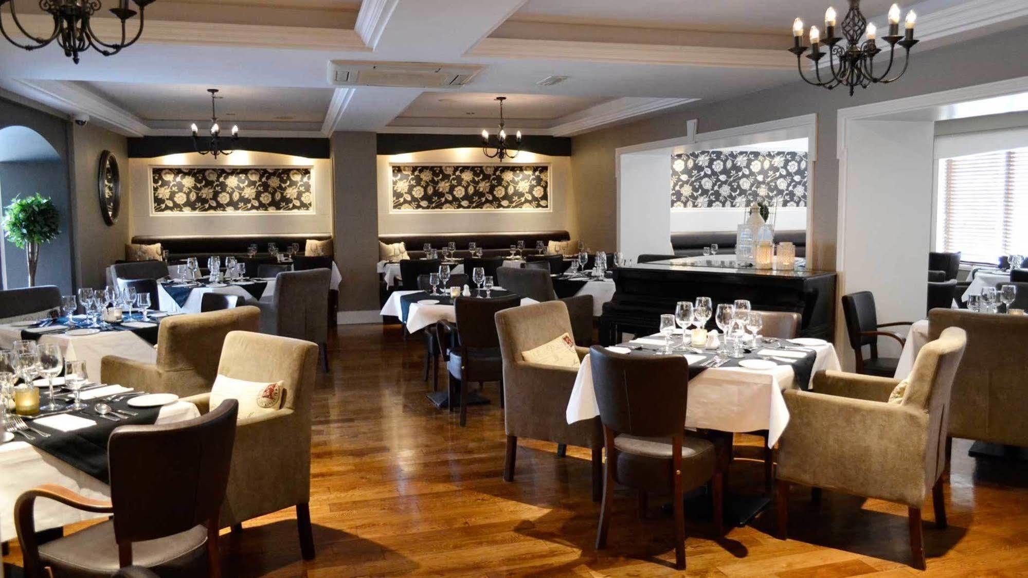 Cill Aodain Court Hotel Kiltimagh Eksteriør billede