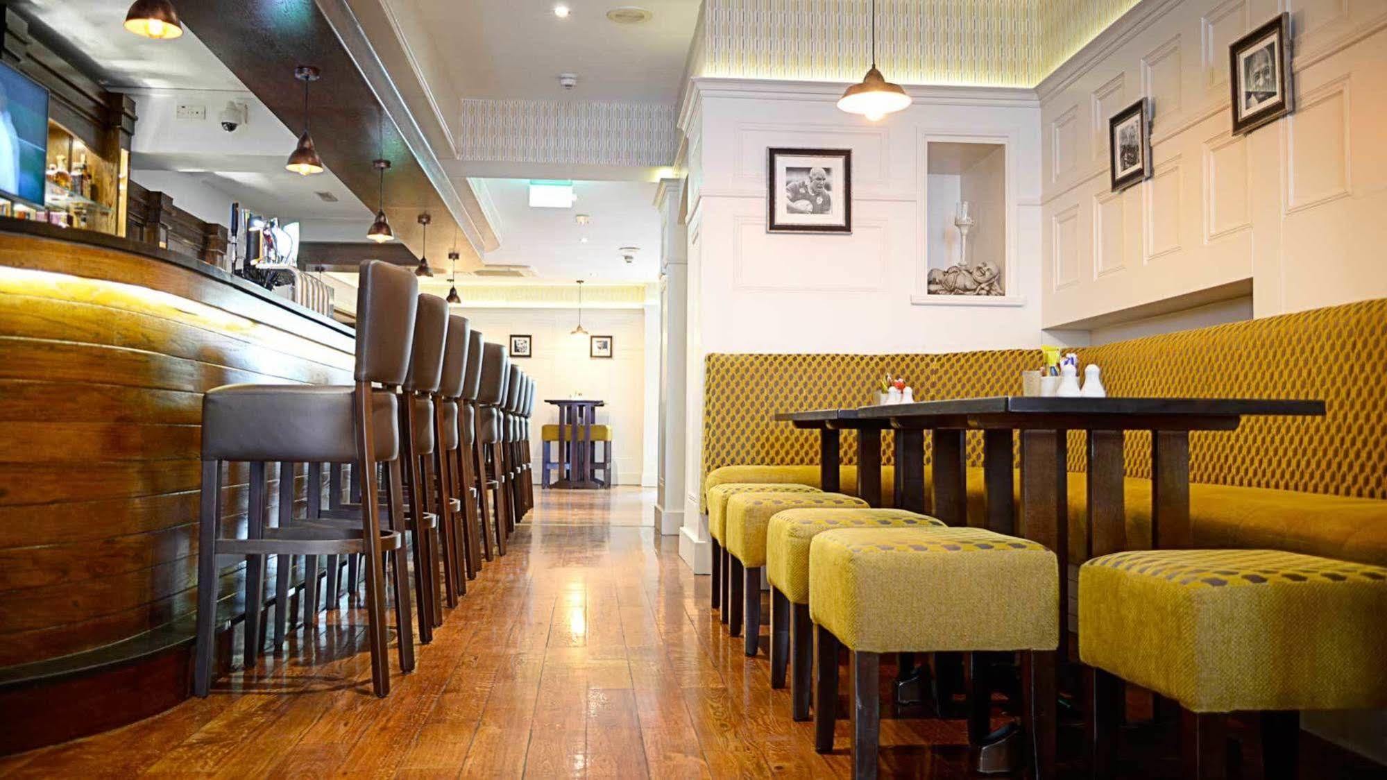 Cill Aodain Court Hotel Kiltimagh Eksteriør billede